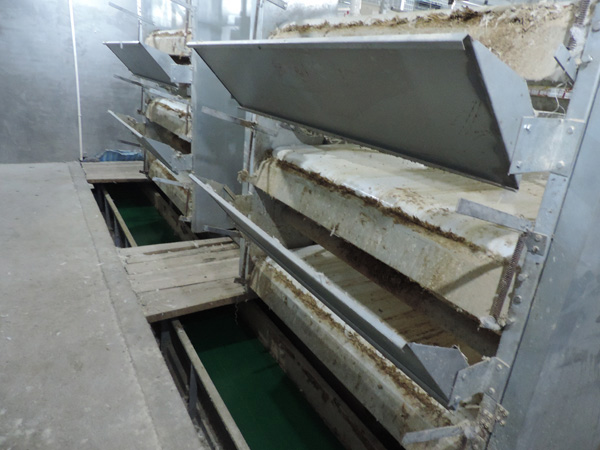 層疊式蛋雞籠養(yǎng)養(yǎng)雞設備